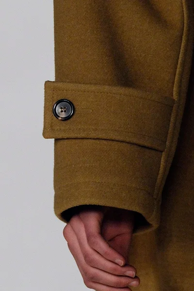 Look 28